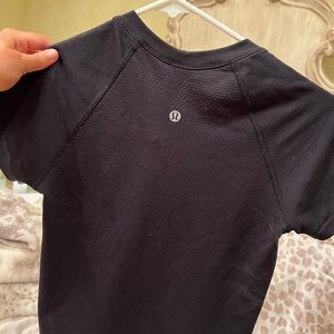 Lululemon swifty shirt